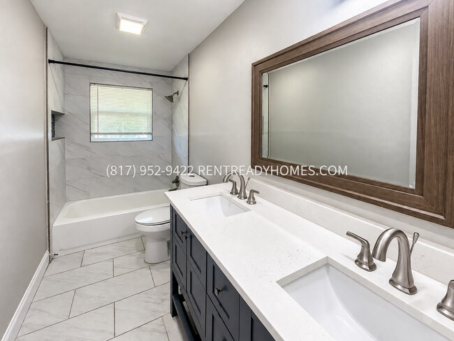 Building Photo - 104 Bryan Dr