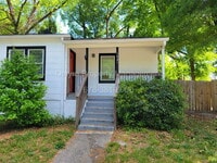 Building Photo - Charming 2 Bedroom Duplex Unit in Atlanta!