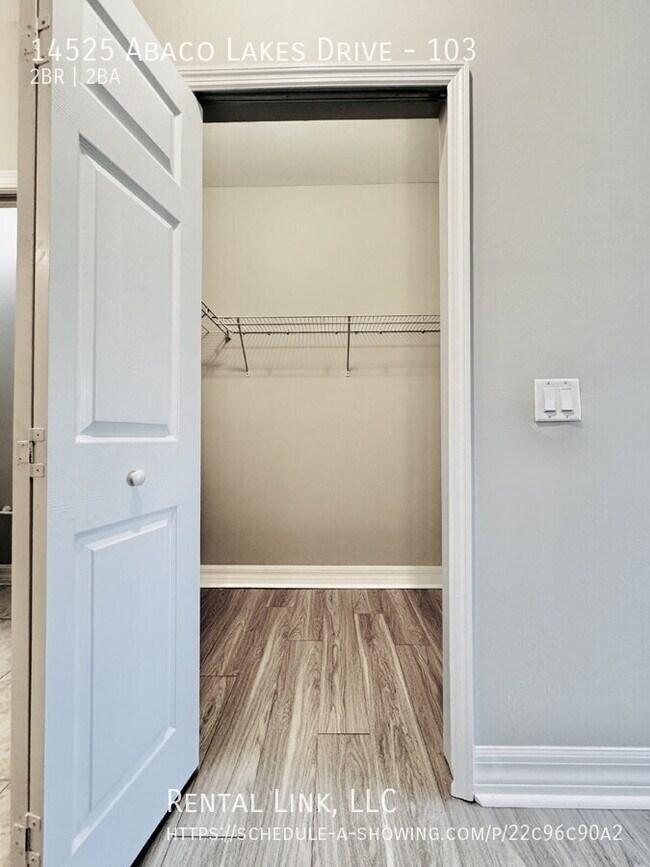 Building Photo - 14525 Abaco Lakes Dr