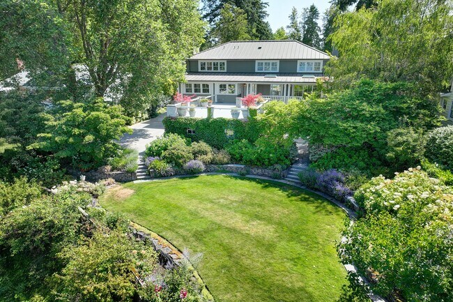 Building Photo - 5Bd/3.5Ba Medina House