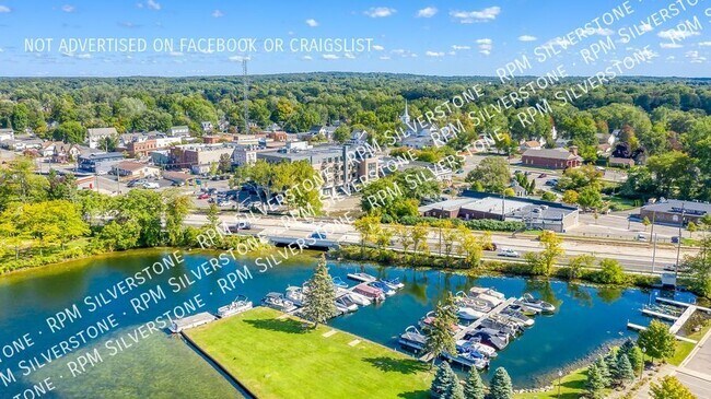 Building Photo - 120 S Broadway St