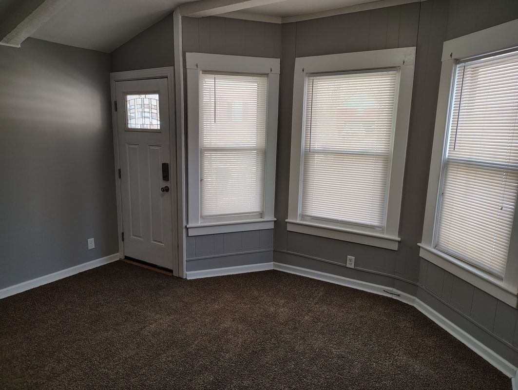 Building Photo - 20 Averill St