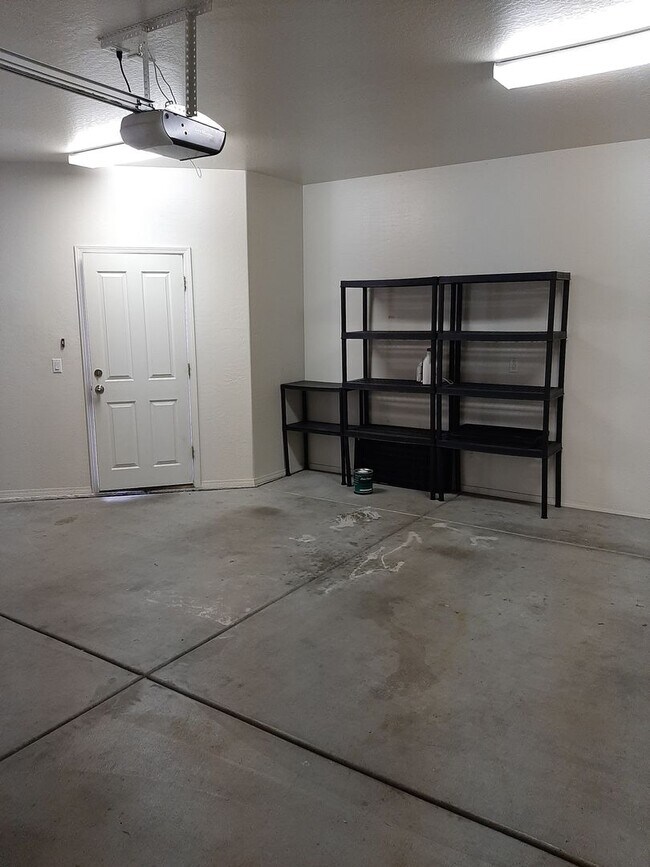 Building Photo - Cute Condo in Beautiful Yavapai Hills Community