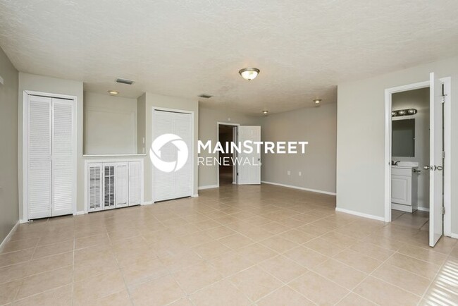 Building Photo - 1320 Arlington Cir