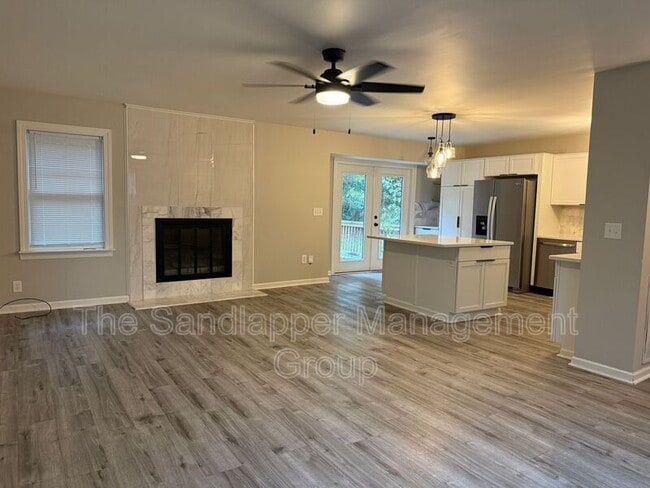 Building Photo - 125 Sawmill Dr