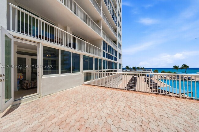 Building Photo - 5401 Collins Ave