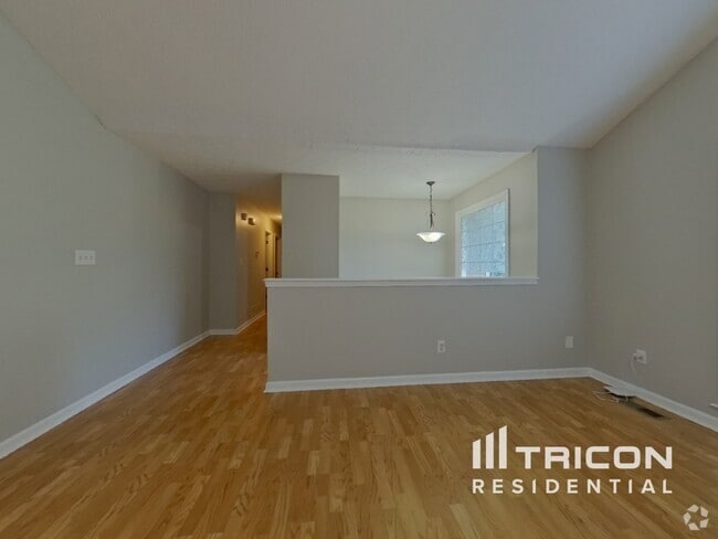Building Photo - 3272 Greenhill Ct