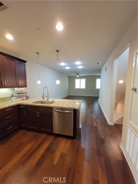 Building Photo - 1568 W Artesia Square