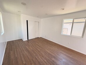 Building Photo - Studio for Rent – San Diego