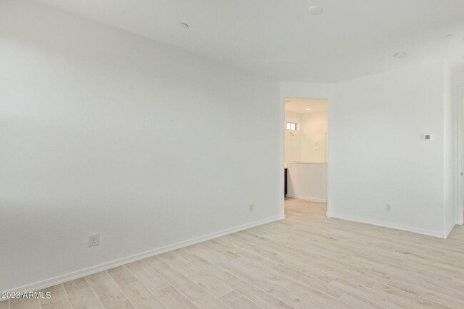 Building Photo - 32362 N 122nd Dr