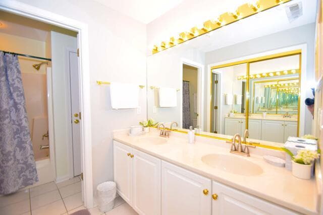 Bathroom 1 - 201 S Heron Dr