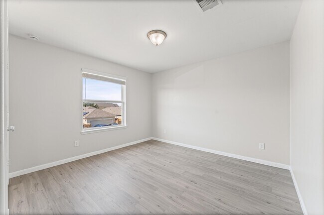 Building Photo - 7018 Granite Terrace Ln