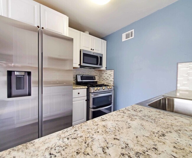 Building Photo - 1223 Quincy Ct