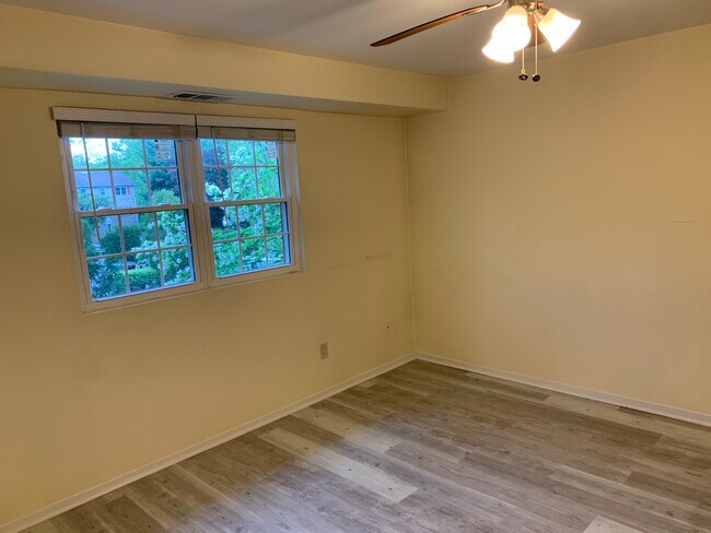 Building Photo - 11908 Tarragon Rd