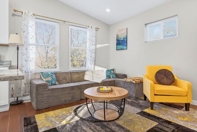 Primary Photo - 518 Prospect St