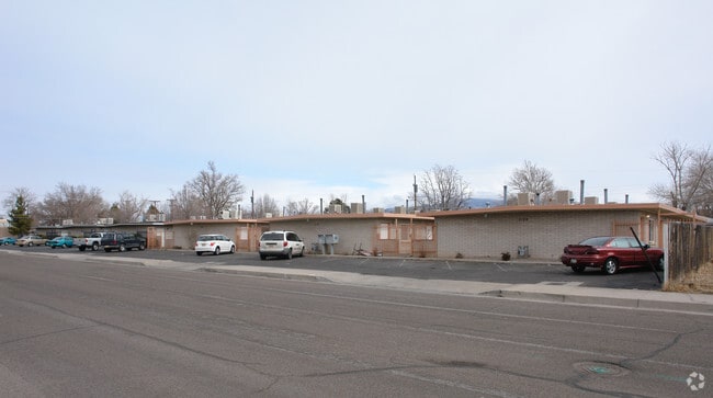 1100 - 1120 Arizona St SE - 1100-1120 Arizona St SE