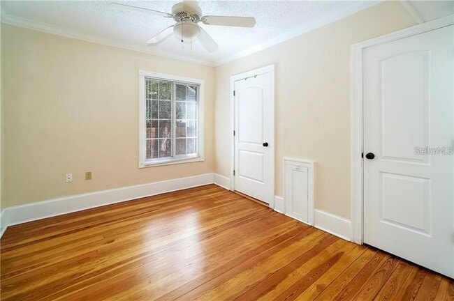 Building Photo - 443 Shine Ave