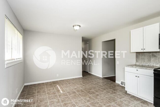 Building Photo - 10326 Janson Dr, St Louis, MO 63136