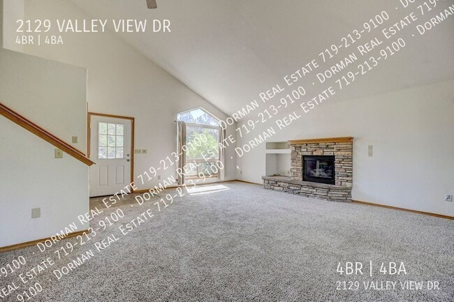 Building Photo - 2129 Valley View Dr