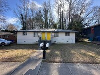 Building Photo - Charming 2BR Duplex in Durham’s Lakewood D...