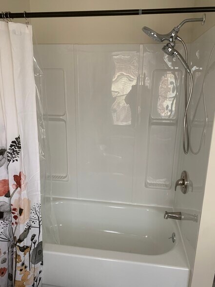 Building Photo - 724 N 19th St