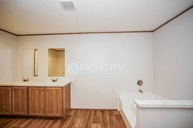 Building Photo - 174 Trivette Rd