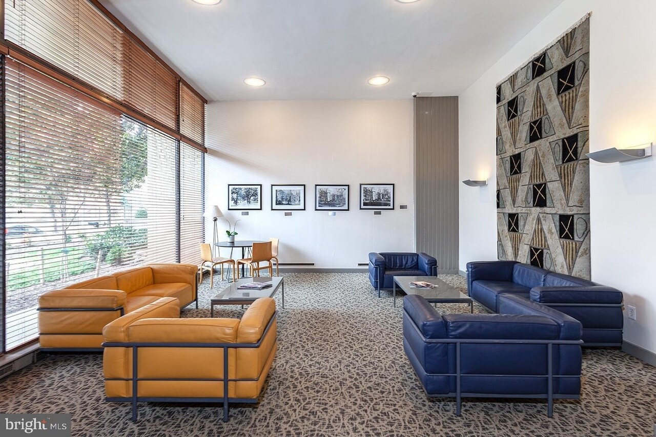Building Photo - 1711 Massachusetts Ave NW