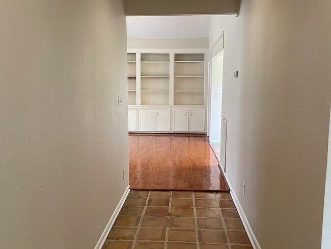 Building Photo - 12715 Ashford Pine Dr