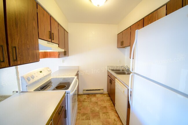 Building Photo - 1624 E Pitkin St