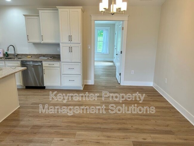 Building Photo - 185 Lindburgh Dr
