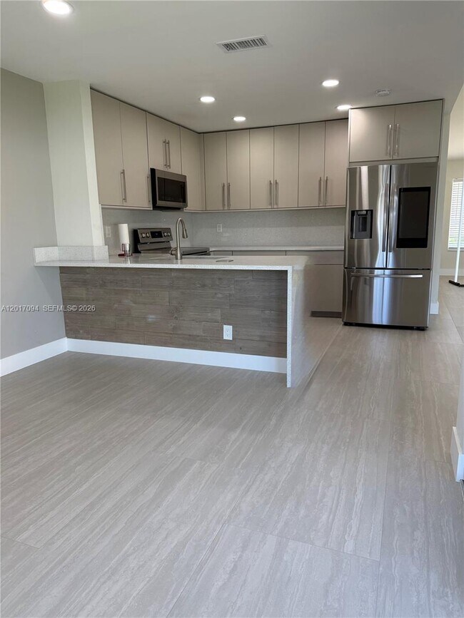 Building Photo - 18818 Cloud Lake Cir