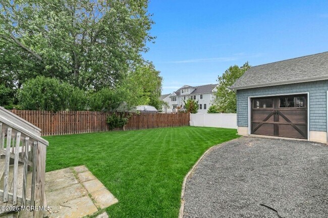 Building Photo - 3 Monmouth Pl