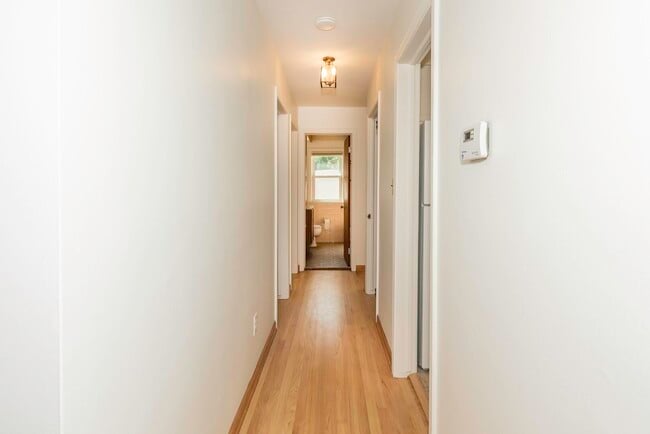 Building Photo - 1616 Morton Ave