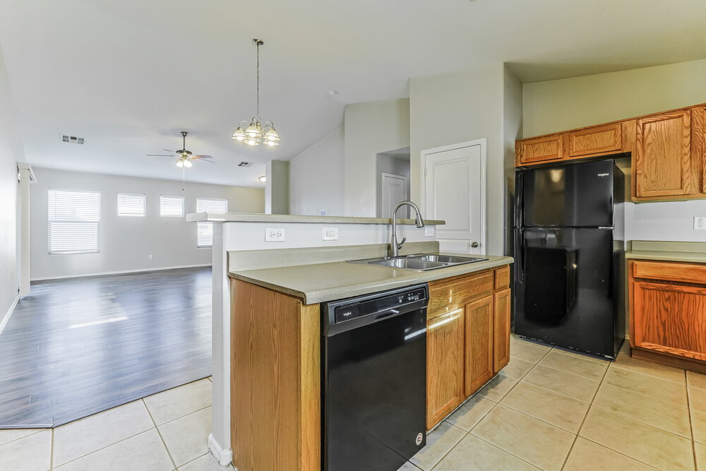 Building Photo - 11457 W Rio Vista Ln