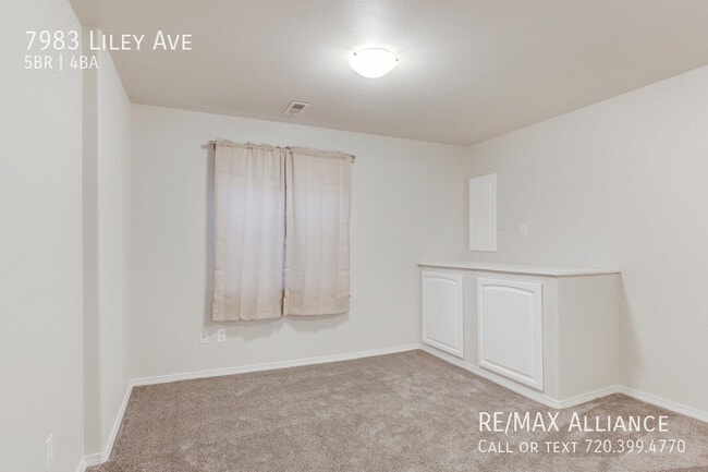 Building Photo - 7983 Liley Ave