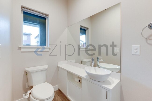 Building Photo - 12220 SE 251st Pl