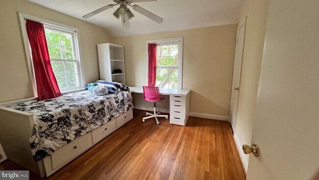 Building Photo - 5601 Wyngate Dr