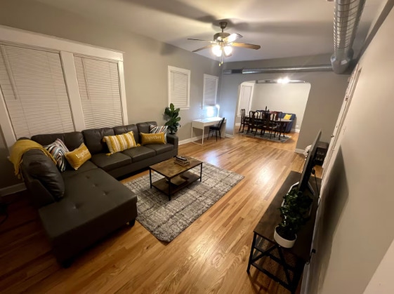 Building Photo - 217 Des Plaines Ave