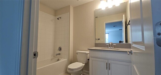 Building Photo - 1707 Snapper St