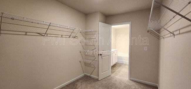 Building Photo - 336 Sinclair Ct