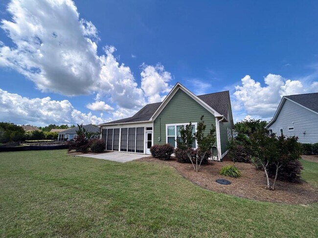 Building Photo - 2345 Azalea Pointe NE