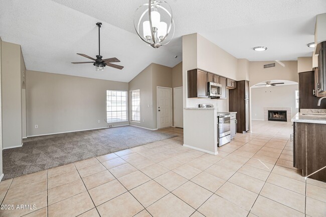 Building Photo - 8833 W Puget Ave