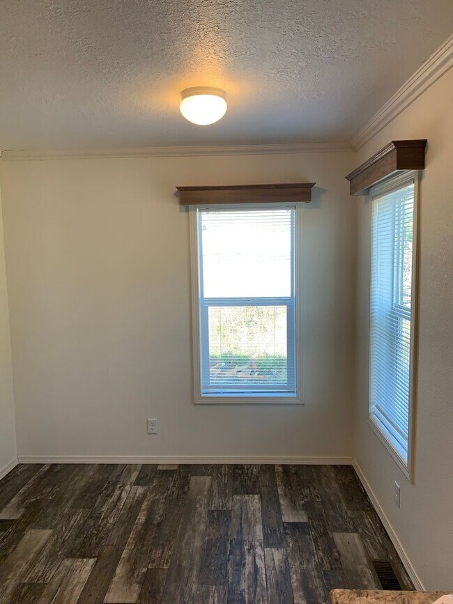 Building Photo - New, Luxury Home in a Rural Location of Philomath