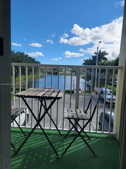 Building Photo - 10870 NW 88th Terrace