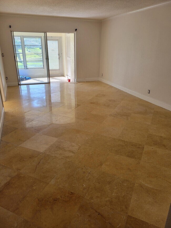 Primary Photo - 2700 Casita Way