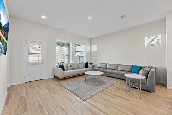 Building Photo - 17039 Luminous Ln