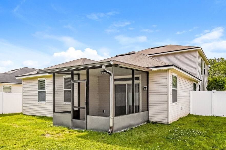 Building Photo - 95517 Sonoma Dr