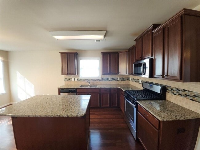 Building Photo - 65 Griggs St SW