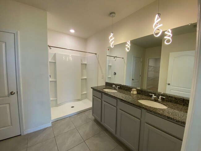 Building Photo - 4/2 Home in Haines City