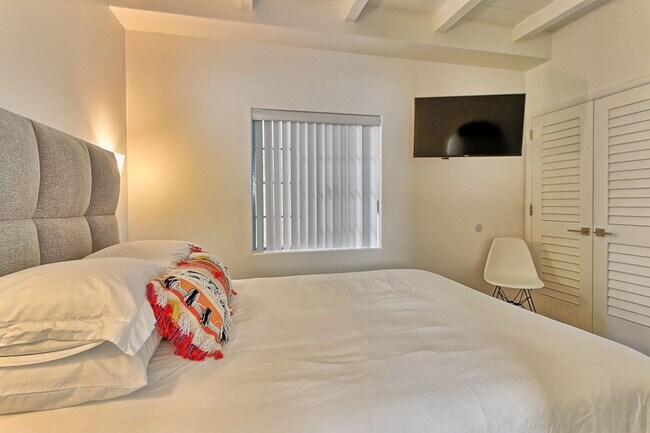 Building Photo - 1078 Seaward- MFR